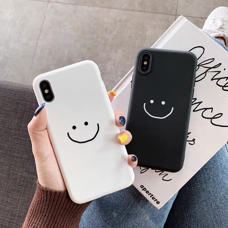 Mobile phone case with simple personality and smiling face