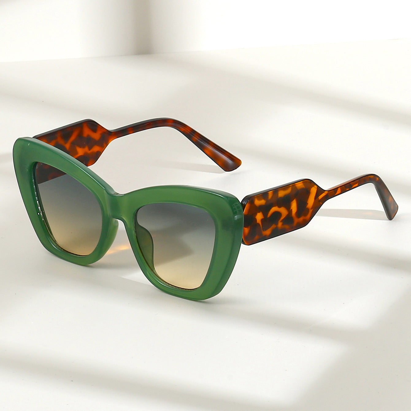 Plain Contrast Color European And American Sun Glasses