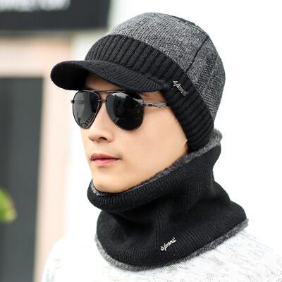 Duck tongue knit hat