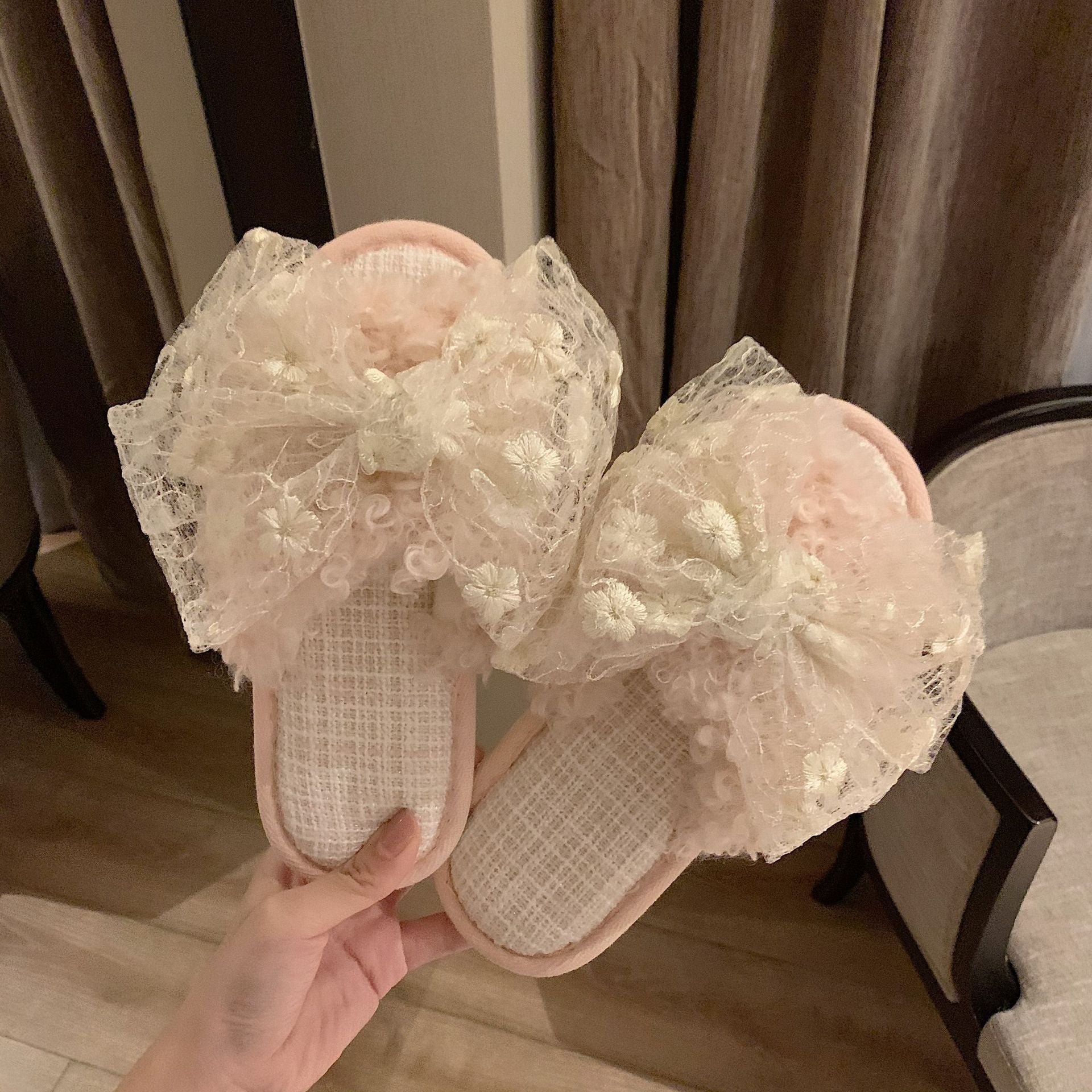 Fashionable Home Indoor Furry Slippers Women