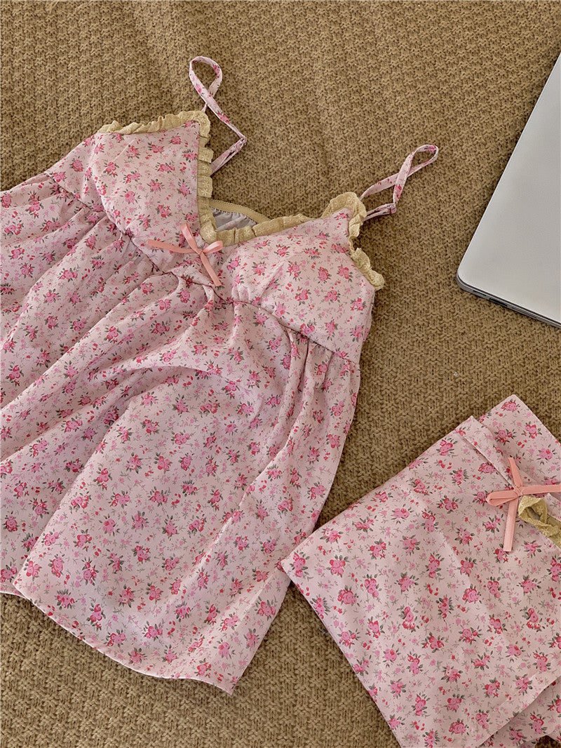 Fragmented Floral Suspender Home Suit For Women