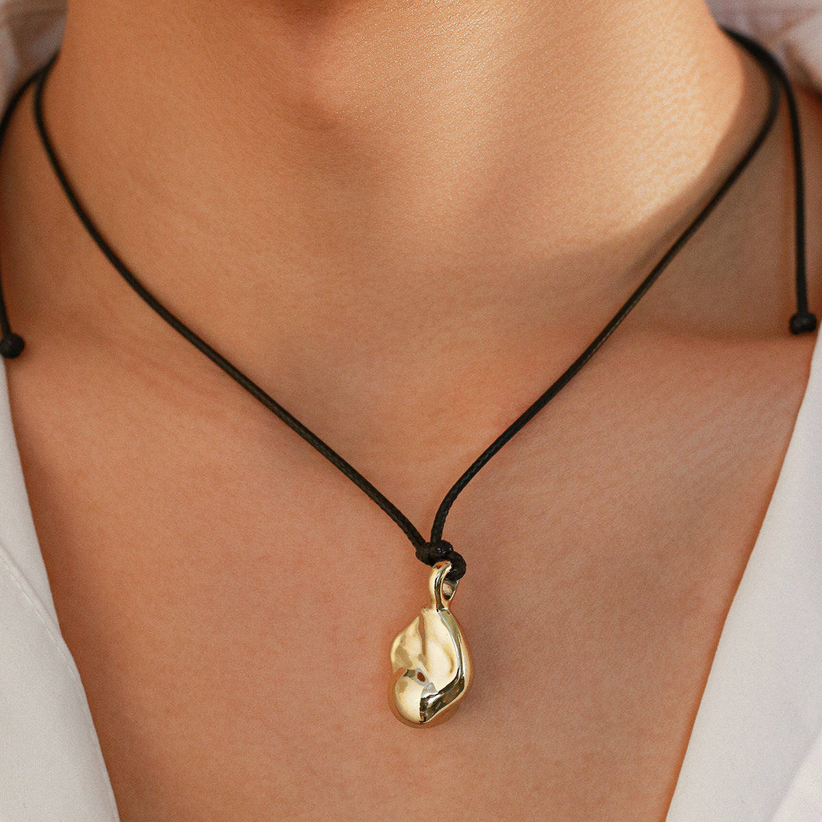 Men's Simplicity Leather Wax Line Irregular Pendant Necklace