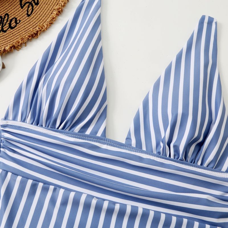 A Sexy Striped One-piece Bikini Woman From Europe And America